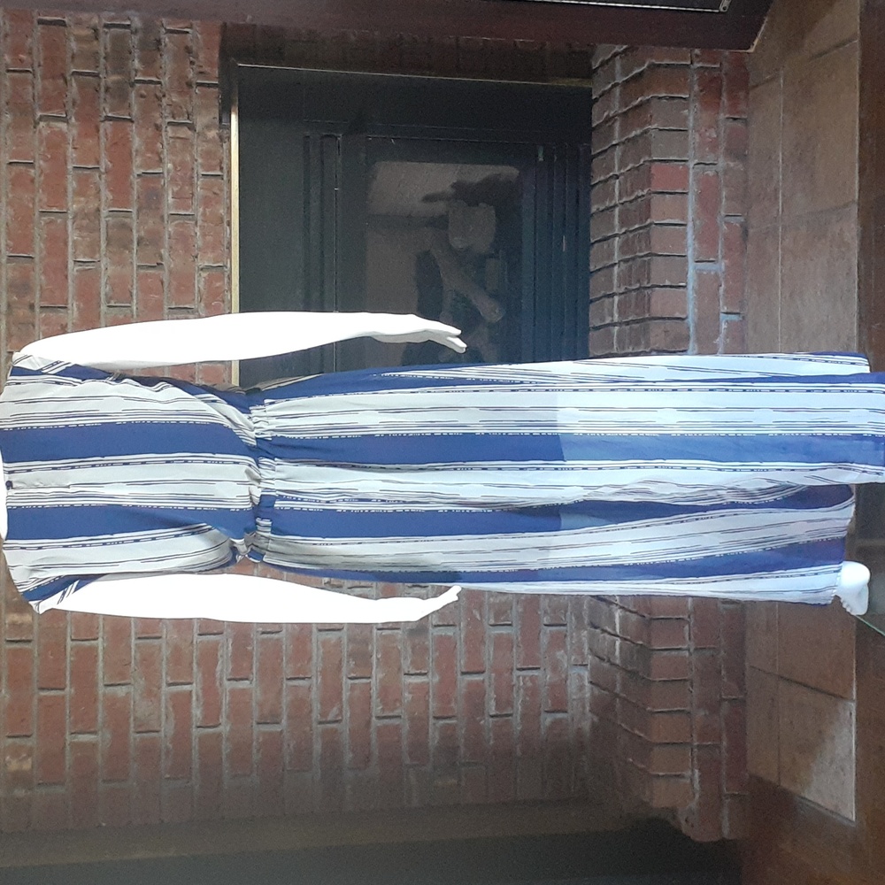 Japna Maxi Dress - Picture 2 of 9